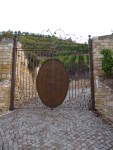 Eingang zu den Weinbergen